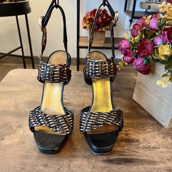 Donna Karan Collection, High-heel shoes, Made in Italy, Luxurious, Size 6.5